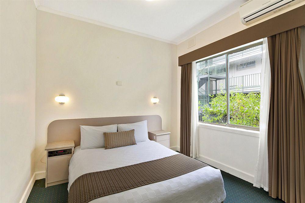 Melbourne'S Princes Park Hotel Экстерьер фото